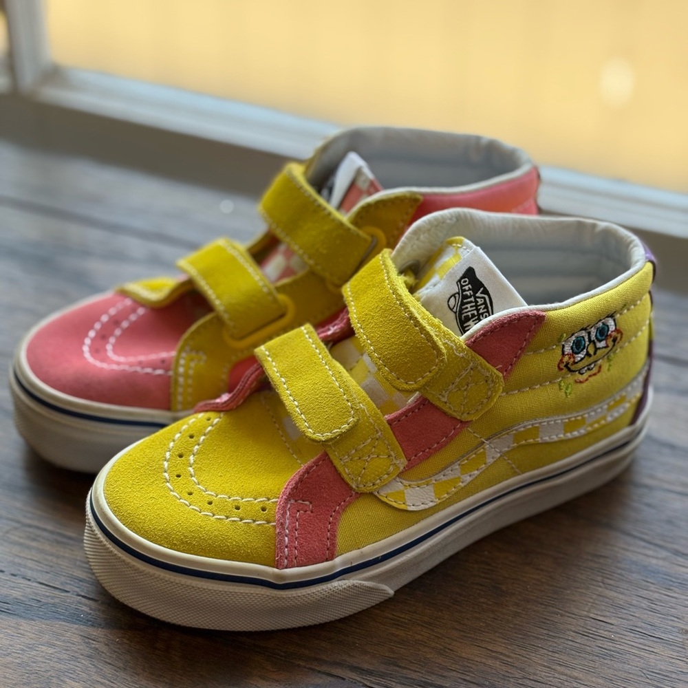 Vans SpongeBob X Kids Sk8 Low-Top Sneakers with Velcro Straps